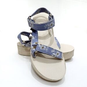 Teva Flatform Universal Gloriosa Sandal Size 8